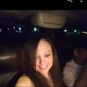 Meet your Posher, Suzanne